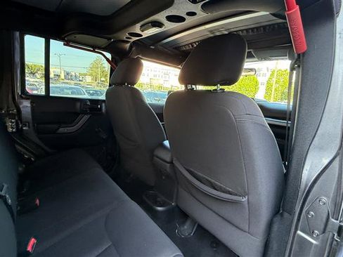Used 2016 Jeep Wrangler Unlimited Sport AWD/4WD image 19