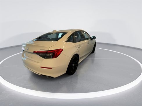 Used 2023 Honda Civic Sport image 8