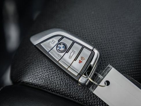 Used 2018 BMW 750i xDrive image 45