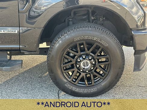 Certified 2022 Ford F250 Lariat w/ Black Appearance Package image 14