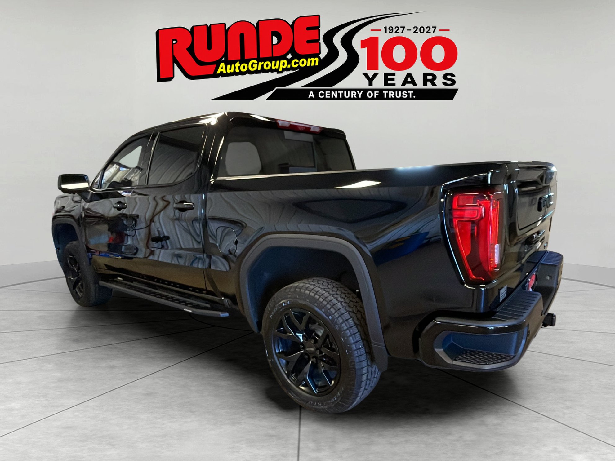 Certified 2026 GMC Sierra 1500 AT4 w/ Technology Package AWD/4WD image 3