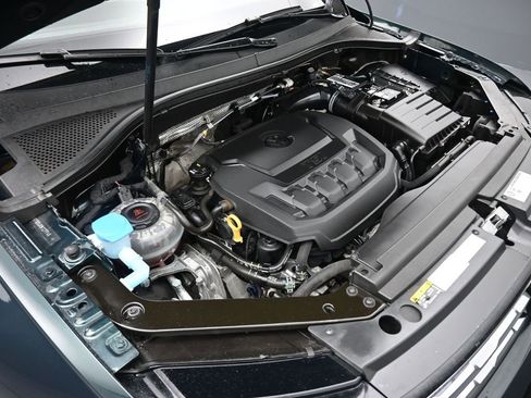 Used 2019 Volkswagen Tiguan SEL image 58
