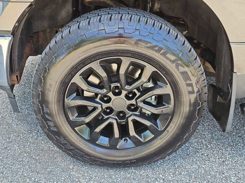 Used 2020 Ford F150 XLT w/ Equipment Group 302A Luxury AWD/4WD image 14