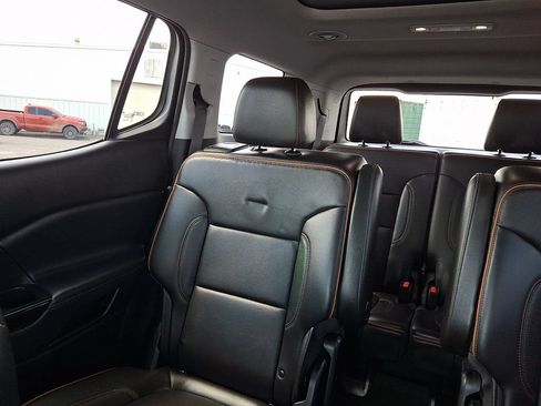 Used 2023 GMC Acadia AT4 AWD/4WD image 19