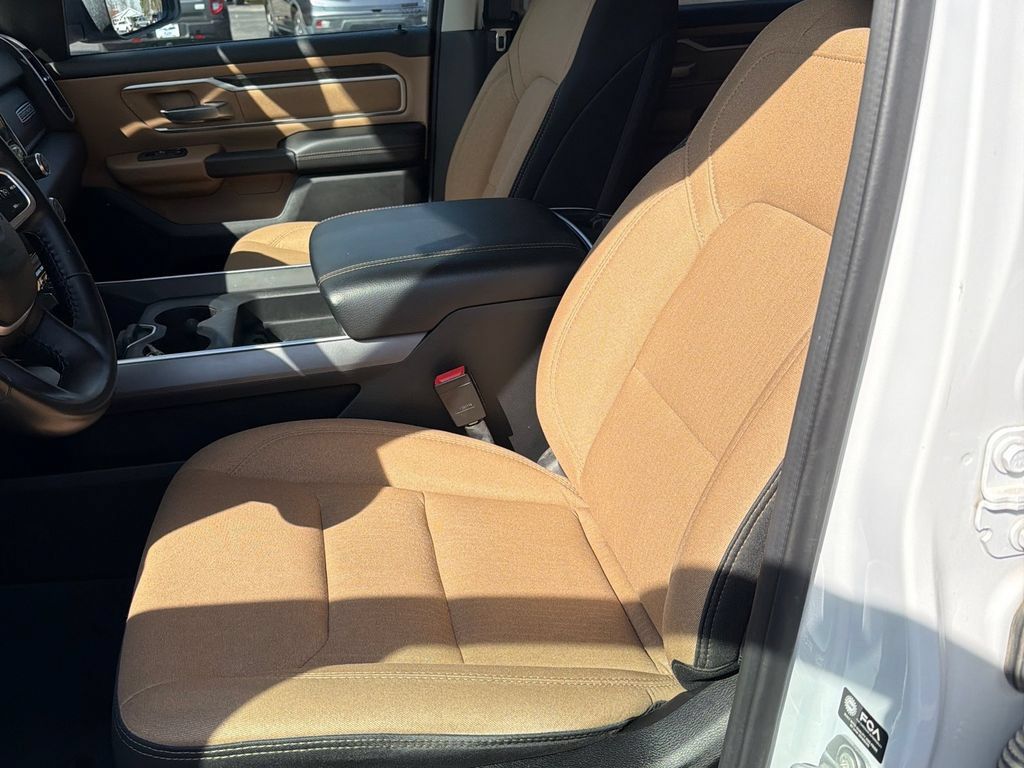 Used 2022 RAM 1500 Big Horn AWD/4WD image 12
