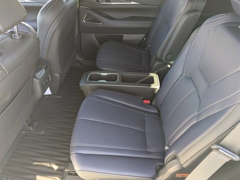 New 2026 INFINITI QX60 Sport image 28