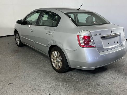 Used 2010 Nissan Sentra 2.0 S image 5