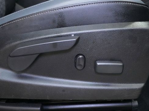 Used 2015 Chevrolet Colorado Z71 image 27