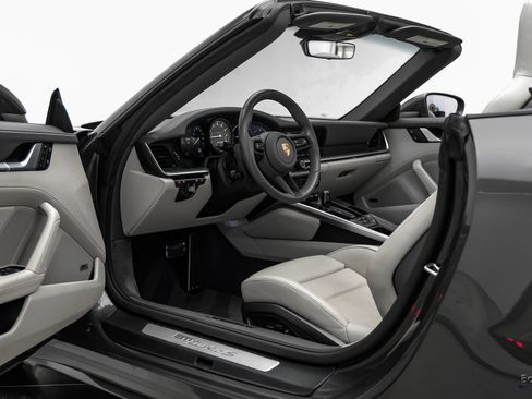 Used 2024 Porsche 911 Turbo S AWD/4WD image 44
