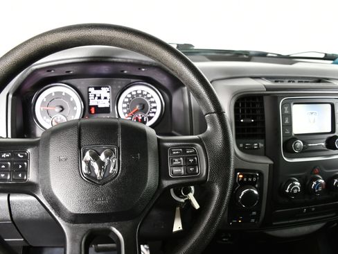 Used 2017 RAM 1500 Express w/ Express Value Package image 19