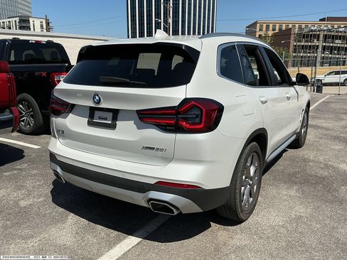 Used 2023 BMW X3 xDrive30i w/ Premium Package AWD/4WD image 4