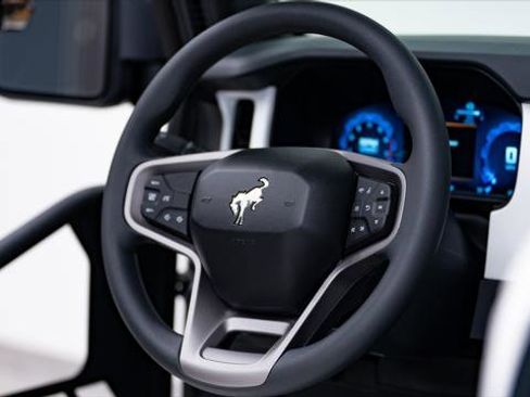 Used 2025 Ford Bronco 4-Door image 49