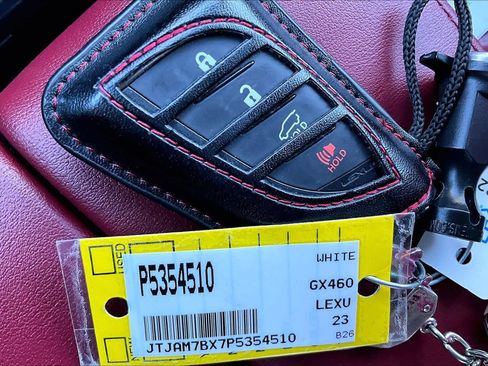 Used 2023 Lexus GX 460 Premium w/ Premium Package image 15