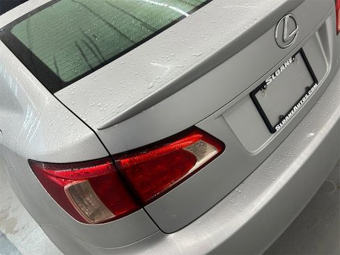 Used 2011 Lexus IS 250 250 w/ Premium Pkg Value Edition image 21