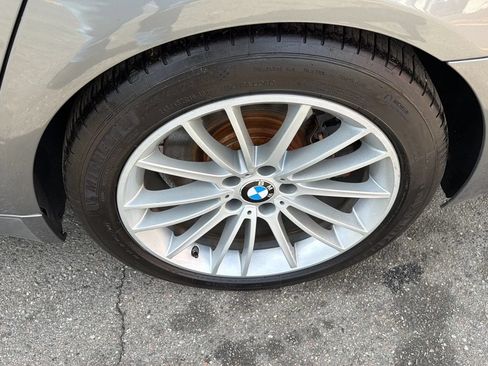 Used 2015 BMW 750Li xDrive w/ Executive Package AWD/4WD image 9