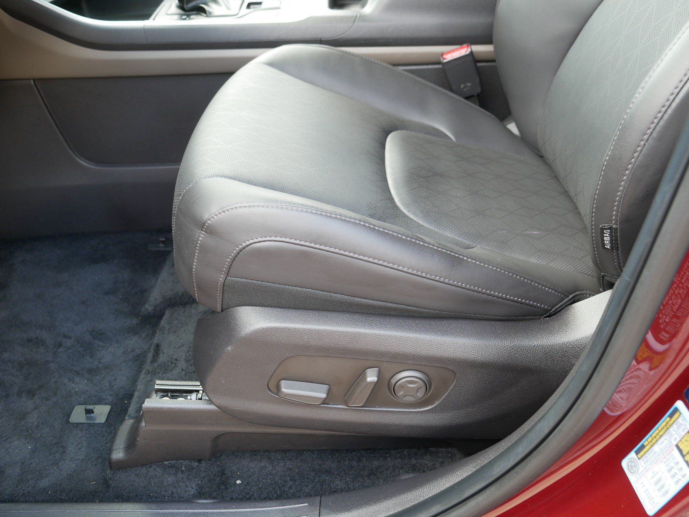 Certified 2026 Kia Carnival FWD image 20