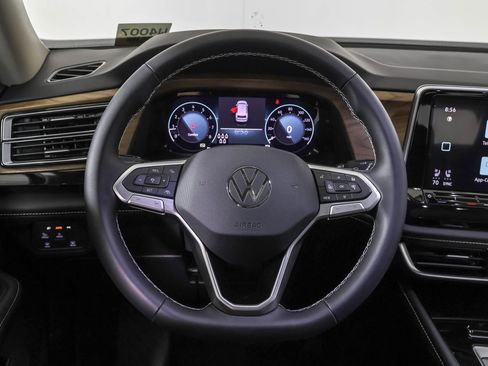 New 2026 Volkswagen Atlas SE image 24