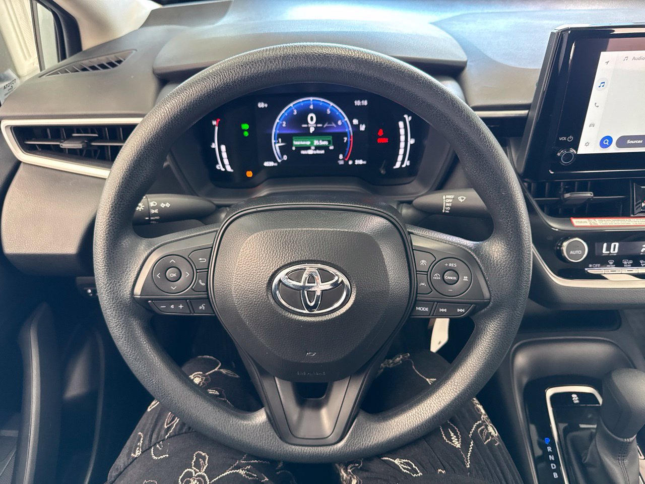 Certified 2026 Toyota Corolla LE FWD image 17
