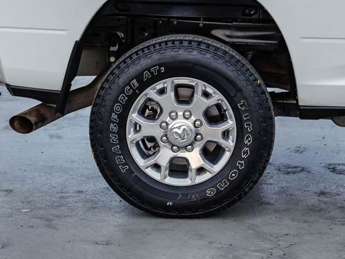 Used 2024 RAM 2500 Laramie AWD/4WD image 12
