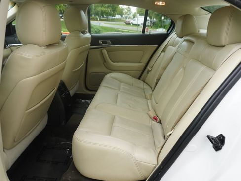 Used 2013 Lincoln MKS FWD image 10