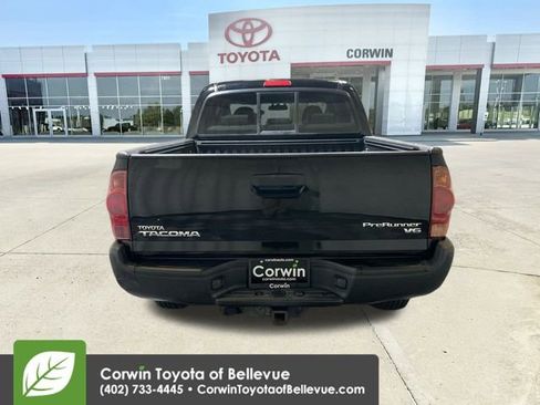 Used 2015 Toyota Tacoma PreRunner image 7