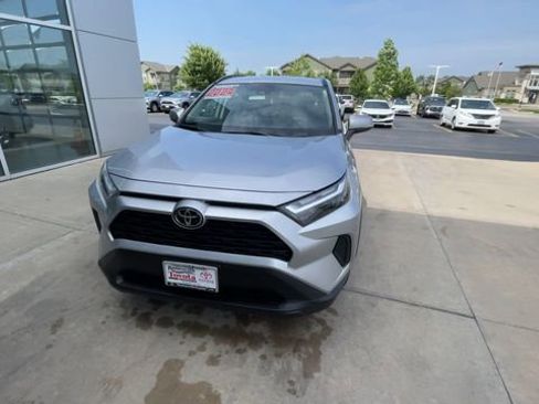 Used 2024 Toyota RAV4 XLE FWD image 5