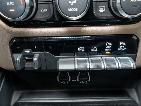 Used 2020 RAM 2500 Laramie image 23