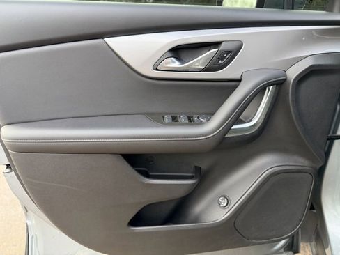 Used 2025 Chevrolet Blazer LT image 18