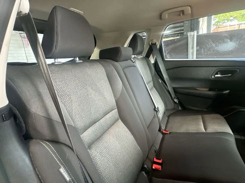 Used 2025 Nissan Rogue SV AWD/4WD image 26