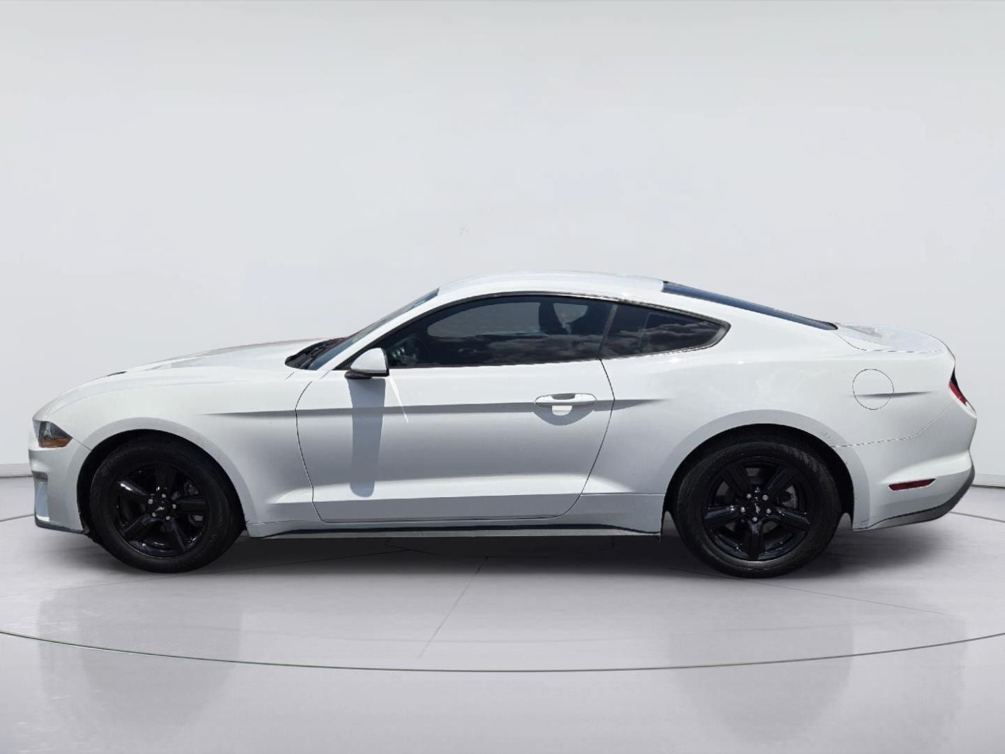 Certified 2019 Ford Mustang Coupe RWD image 5