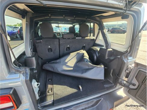 Used 2023 Jeep Wrangler Unlimited w/ Sun & Screen Package AWD/4WD image 15