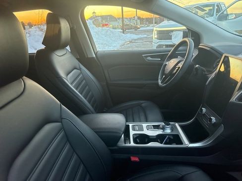 Used 2023 Ford Edge SEL w/ Convenience Package image 5