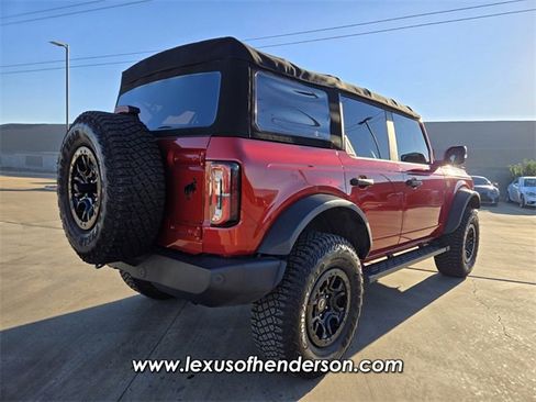 Used 2022 Ford Bronco Wildtrak image 6