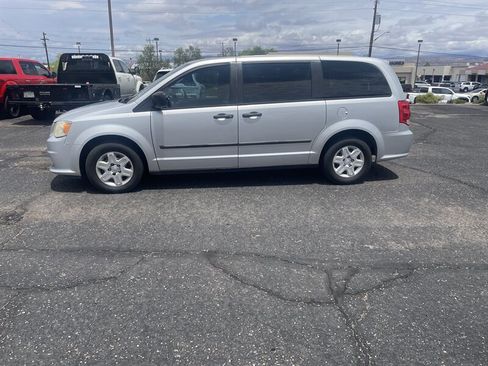 Used 2012 Dodge Grand Caravan American Value Package FWD image 3