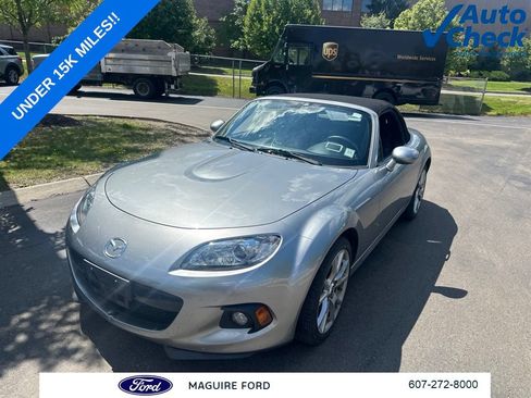 Used 2014 MAZDA MX-5 Miata Grand Touring w/ Premium Package RWD image 10