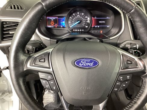 Used 2020 Ford Edge SEL w/ Cold Weather Package AWD/4WD image 23