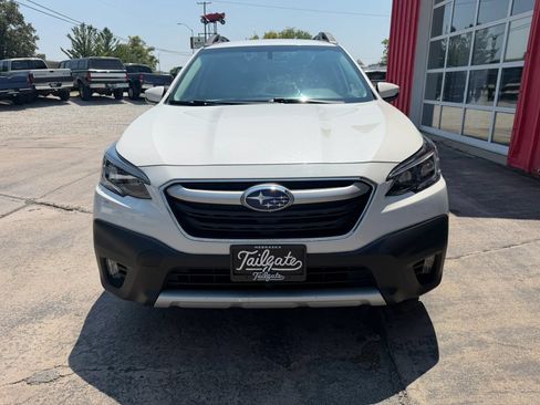 Used 2020 Subaru Outback Limited w/ Popular Package #2 AWD/4WD image 3