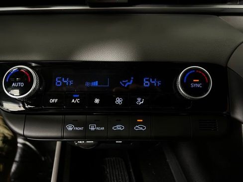 Used 2026 Hyundai Elantra Sport image 17