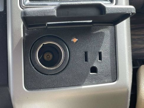 Used 2019 Ford F150 Lariat w/ Equipment Group 502A Luxury RWD image 23