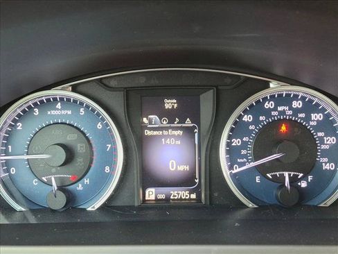 Used 2016 Toyota Camry XLE FWD image 9