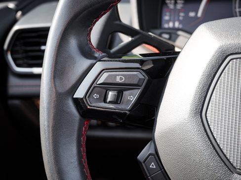 Used 2020 Lamborghini Huracan EVO AWD/4WD image 17