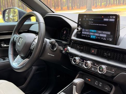 Used 2025 Honda CR-V Sport Touring image 19