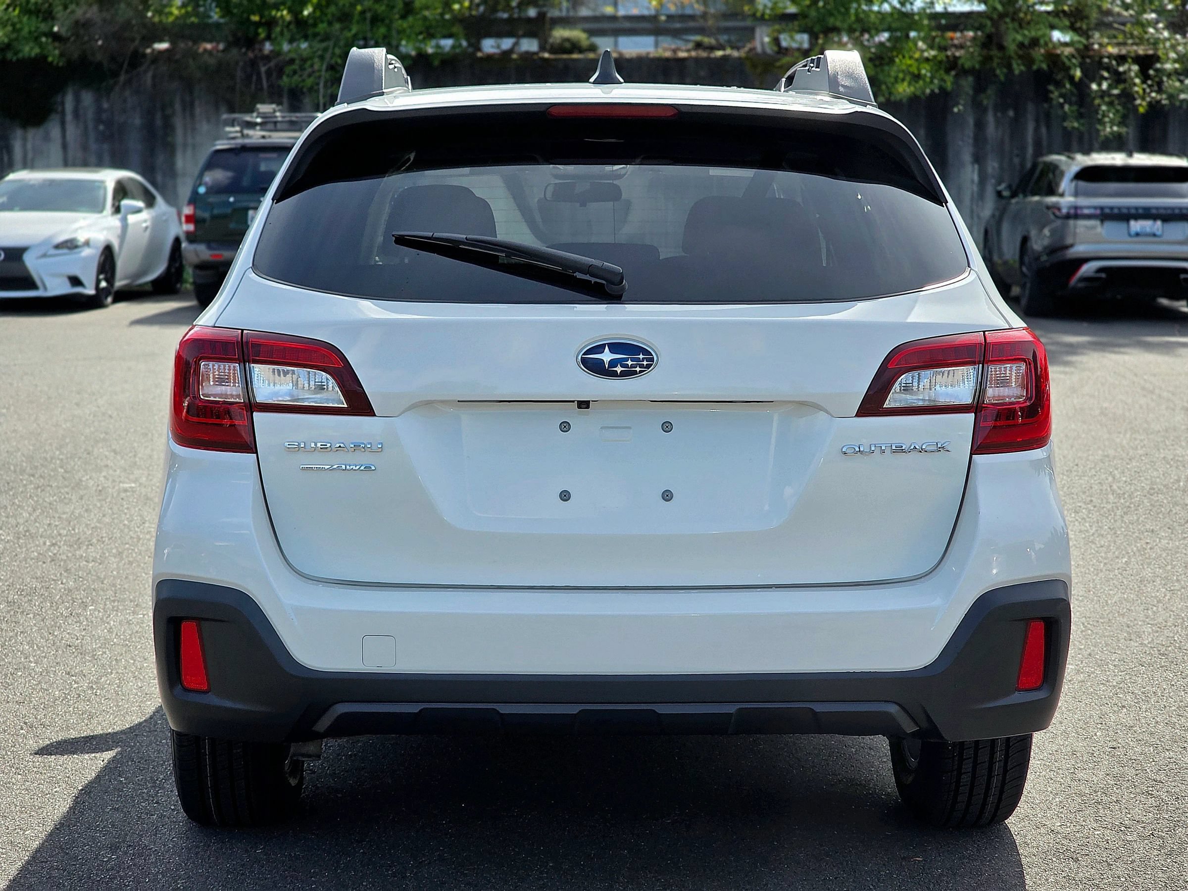 Used 2018 Subaru Outback 2.5i Premium AWD/4WD image 10