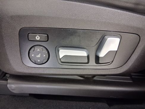 Used 2021 BMW X3 xDrive30e w/ Convenience Package image 13