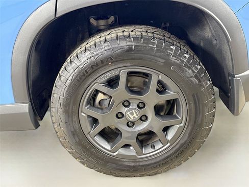 Used 2025 Honda Pilot TrailSport image 31