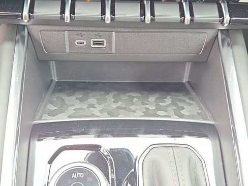 New 2026 GMC Canyon AT4 image 29