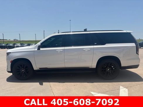 Used 2021 Cadillac Escalade ESV Sport AWD/4WD image 4