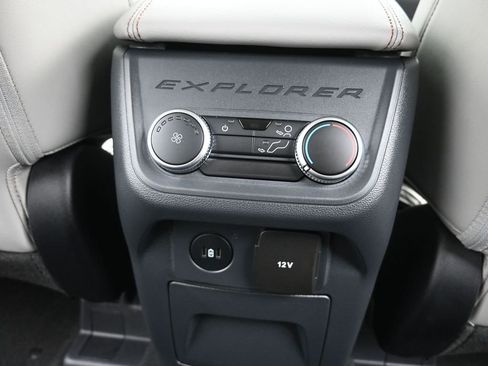 Certified 2025 Ford Explorer Active w/ Active Comfort Package RWD image 21
