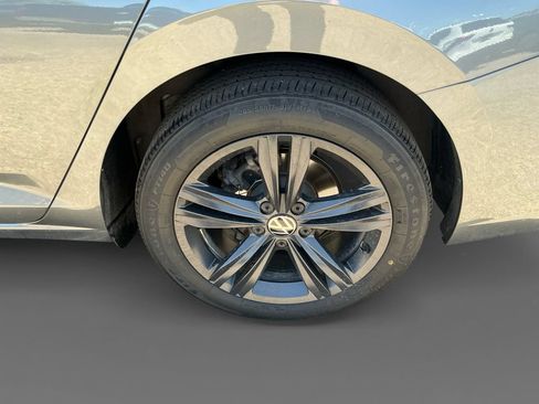 Used 2023 Volkswagen Jetta SE FWD image 14