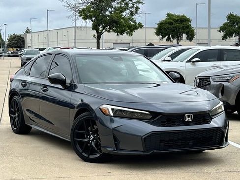 Used 2025 Honda Civic Sport image 2